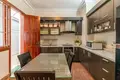 villa de 5 dormitorios 277 m² Sangkat Khmuonh, Camboya