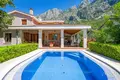 4-Schlafzimmer-Villa 305 m² Kotor, Montenegro