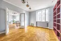 Mieszkanie 4 pokoi 100 m² w Warszawa, Polska