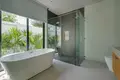 Wohnkomplex Complex of premium villas with swimming pools close to beaches, in a prestigious area of Phuket, Thailand