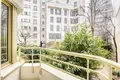 2 bedroom apartment 65 m² Paris, France