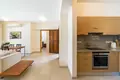 Mieszkanie 2 pokoi 100 m², Cyprus