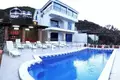 7 bedroom villa 280 m², All countries