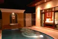 Villa 2 Schlafzimmer 217 m² Phuket, Thailand