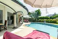 Villa de tres dormitorios 190 m² Sakhu, Tailandia