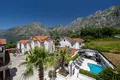 9-Zimmer-Villa 324 m² Dobrota, Montenegro