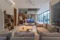 Villa de 4 dormitorios 740 m² Kerobokan Kelod, Indonesia