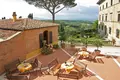 House 14 bedrooms 1 860 m² Fucecchio, Italy
