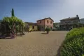 Nieruchomości inwestycyjne 660 m² Arezzo, Włochy