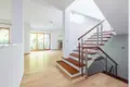 Casa 350 m² en Varsovia, Polonia