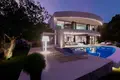 Villa de tres dormitorios 350 m² Teulada, España