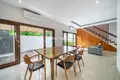 Villa de 4 dormitorios 140 m² Kerobokan Kaja, Indonesia