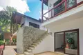 Дом 6 спален 385 м² Coxen Hole, Гондурас