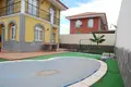 3-Schlafzimmer-Villa 400 m² Adeje, Spanien