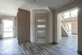 Haus 3 Zimmer 373 m² Baraulianski sielski Saviet, Weißrussland