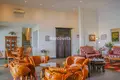 6-Schlafzimmer-Villa 573 m² Kaliasem, Indonesien
