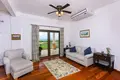 4 bedroom house 554 m² Roatan, Honduras