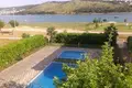 Villa de 4 dormitorios 180 m², Todos los paises