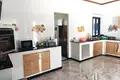 Villa de tres dormitorios 450 m² Si Sunthon, Tailandia