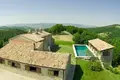 Revenue house 377 m² in Todi, Italy