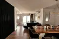 Ático 4 habitaciones 140 m² en Budva, Montenegro