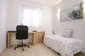 Mieszkanie 3 pokoi 85 m² Torrevieja, Hiszpania