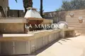 5 bedroom house 1 000 m² in Latsia, Cyprus