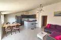 Mieszkanie 3 pokoi 75 m² Opcina Baska, Chorwacja