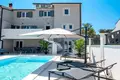 Hotel 235 m² in Grad Pula, Croatia