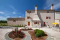 Haus 6 Schlafzimmer 1 042 m² Opcina Groznjan, Kroatien
