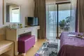 Hotel 1 500 m² in Nea Skioni, Greece