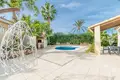 Villa de 4 dormitorios 204 m² Alfaz del Pi, España