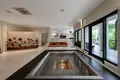 Villa 10 Schlafzimmer 2 288 m² Nyambu, Indonesien