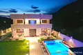 Villa de tres dormitorios 314 m² Municipio de Budva, Montenegro