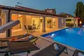 Villa de tres dormitorios 156 m² Porec, Croacia