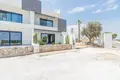 2-Schlafzimmer-Bungalow 77 m² Torrevieja, Spanien