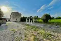 Villa 10 rooms 120 000 m² Ponti sul Mincio, Italy