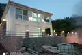 Villa de 4 dormitorios 210 m² Montenegro, Montenegro
