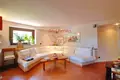 2 bedroom Villa 335 m² Angera, Italy