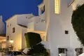 Stadthaus 4 Schlafzimmer 247 m² San Pedro Alcantara, Spanien