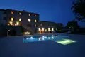 Haus 6 Schlafzimmer 1 042 m² Opcina Groznjan, Kroatien