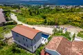 Вилла 4 спальни 250 м² Тиват, Черногория