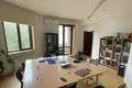 Oficina 5 habitaciones 217 m² en Tiflis, Georgia