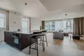 Mieszkanie 3 pokoi 125 m² Warszawa, Polska