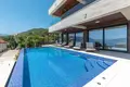 Haus 7 zimmer 490 m² Tivat, Montenegro