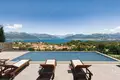 Villa de tres dormitorios 185 m² Tivat, Montenegro