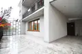 Haus 250 m² in Warschau, Polen