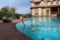 Villa 8 bedrooms 740 m² Alhaurin de la Torre, Spain