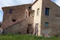 House 14 rooms 600 m² Terni, Italy