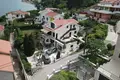 4 bedroom house 230 m² Dobrota, Montenegro